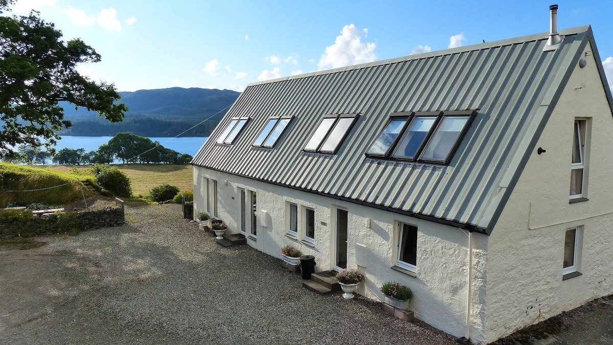 Dalmally Cottage | Comfortable Cottage for 2 in the Heart of Argyll on a farm by lovely Loch Awe