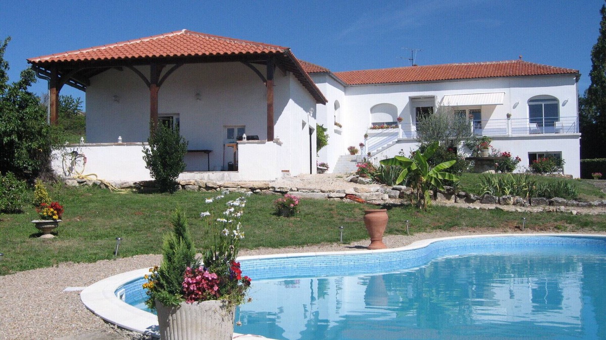 Floressas Cottage | Comfortable cottage with pool in the heart of Quercy