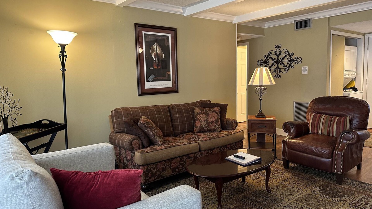 Daphne Condo | Comfortable Daphne Condo near Bay, Fairhope, and Mobile; Short Drive to Beaches