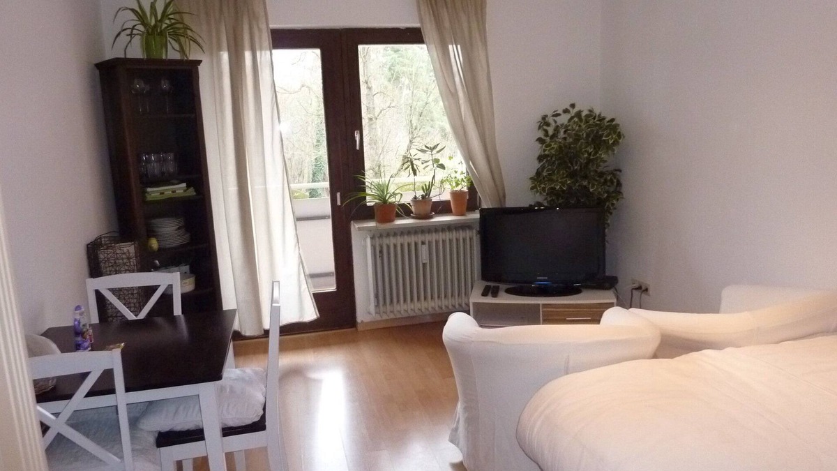 Furstenfeldbruck District Apartment | COMFORTABLE APP FULLY EQUIPPED 3 min to S-BAHN newly renovated with balcony