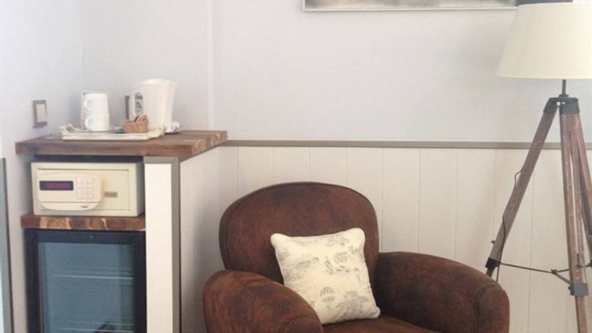 Schallmoos House | Comfortable Double-Room with AC - BerglandHotel