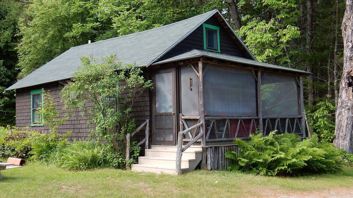 Industry Cabin | Comfortable Family Cottage on beautiful Clearwater Lake, Industry, ME