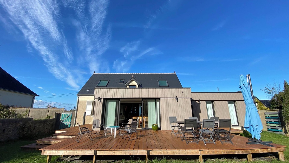 Quineville House | Comfortable family home. 6-8 people with exceptional sea view.