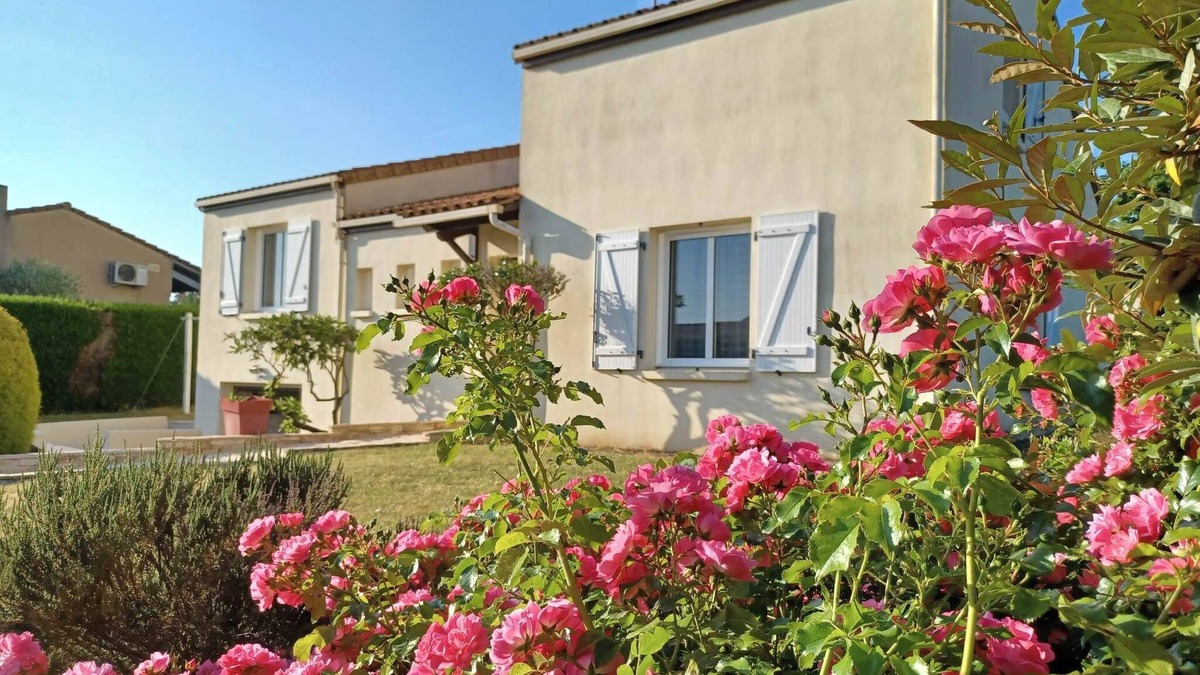 Cerizay House | Comfortable family home near Puy du Fou