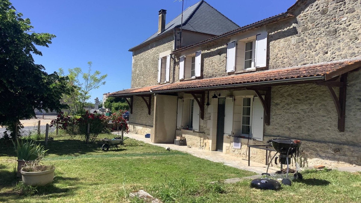 Levignac-de-Guyenne House | Comfortable stone house ideal for vacations with family or friends