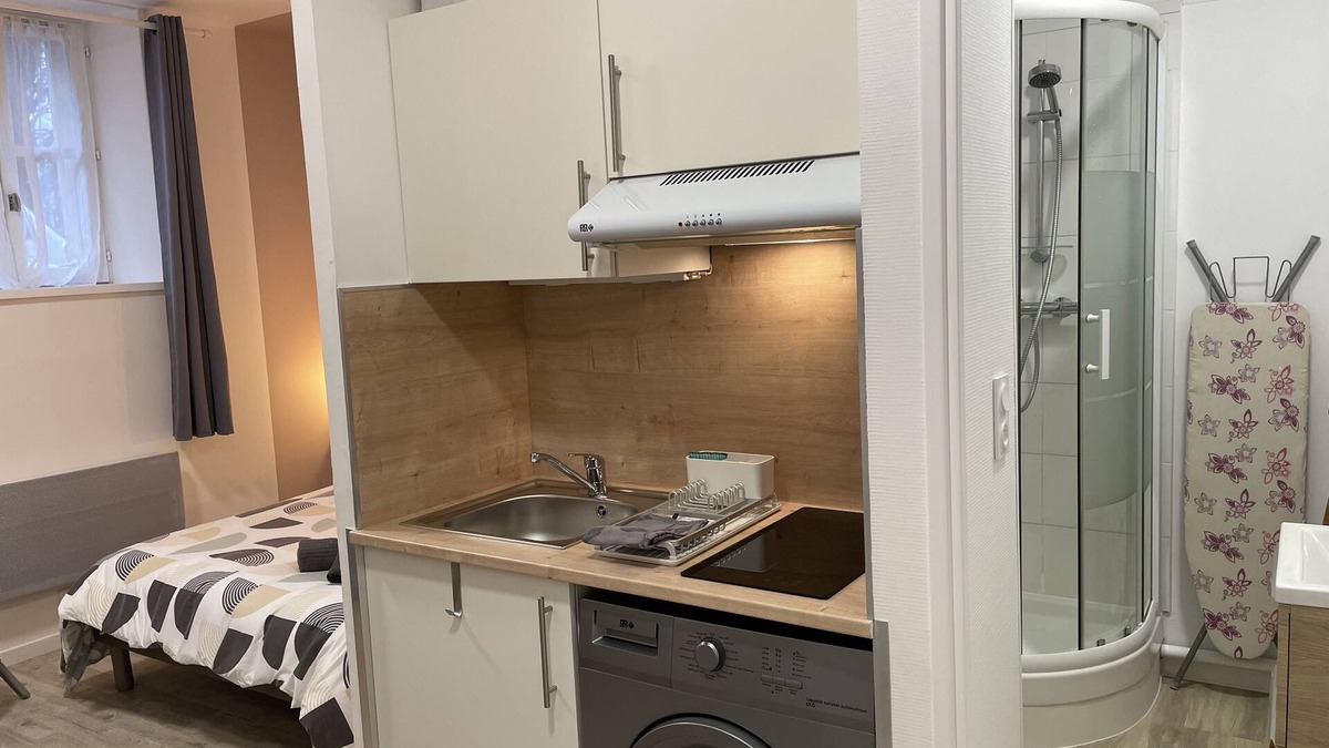 Rochefort Apartment | Comfortable furnished studio on ground floor near the spa (N°36)