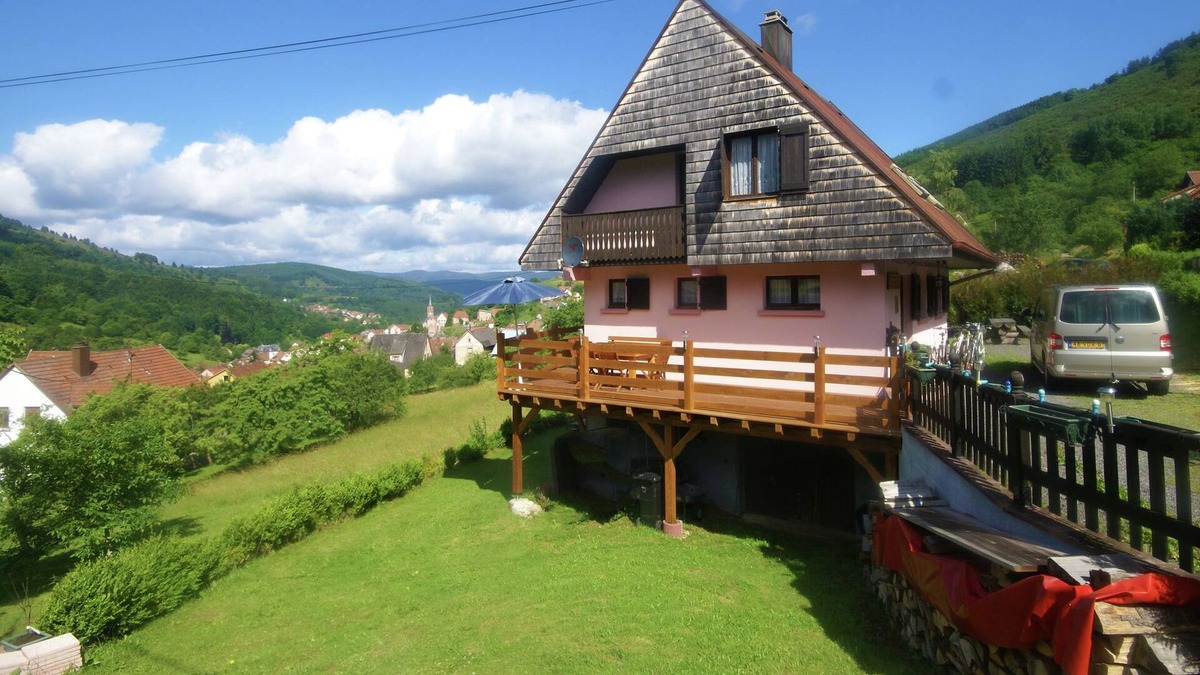 Natzwiller House | Comfortable Holiday Home with Fenced Garden in Natzwiller