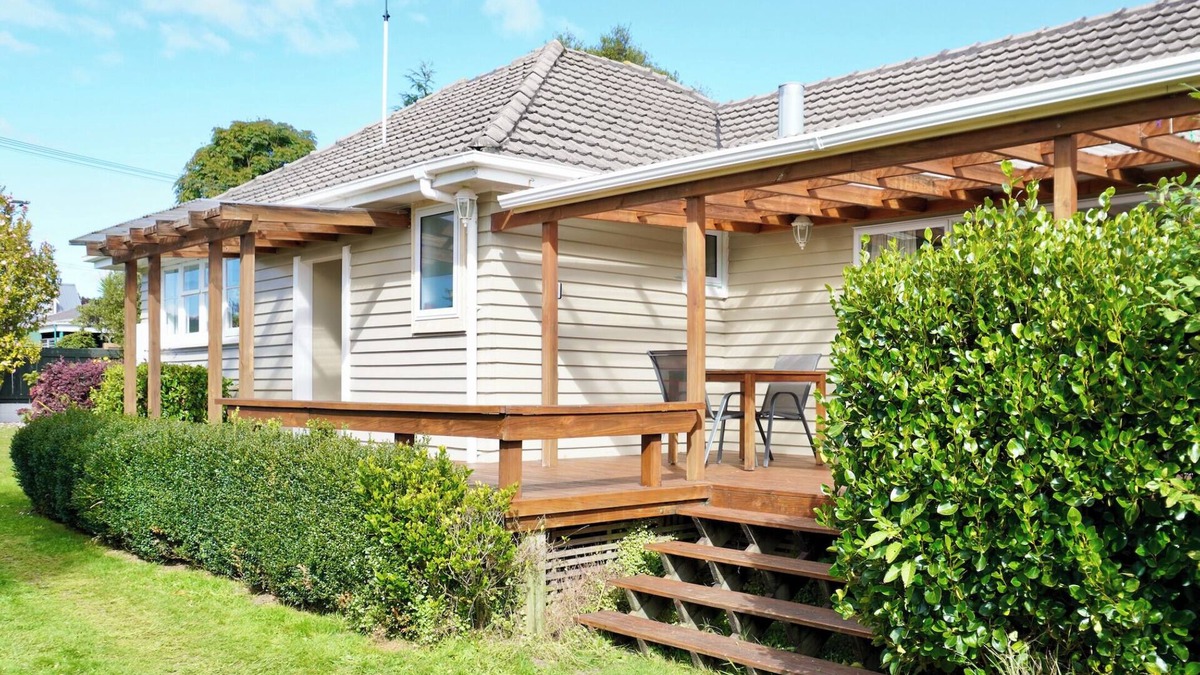 Owhata House | Comfortable Home, Big Backyard