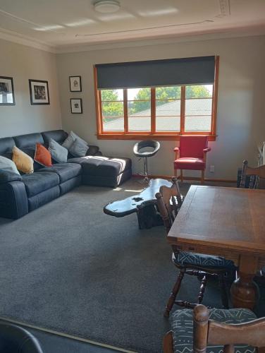 Oamaru House | Comfortable home on South Hill