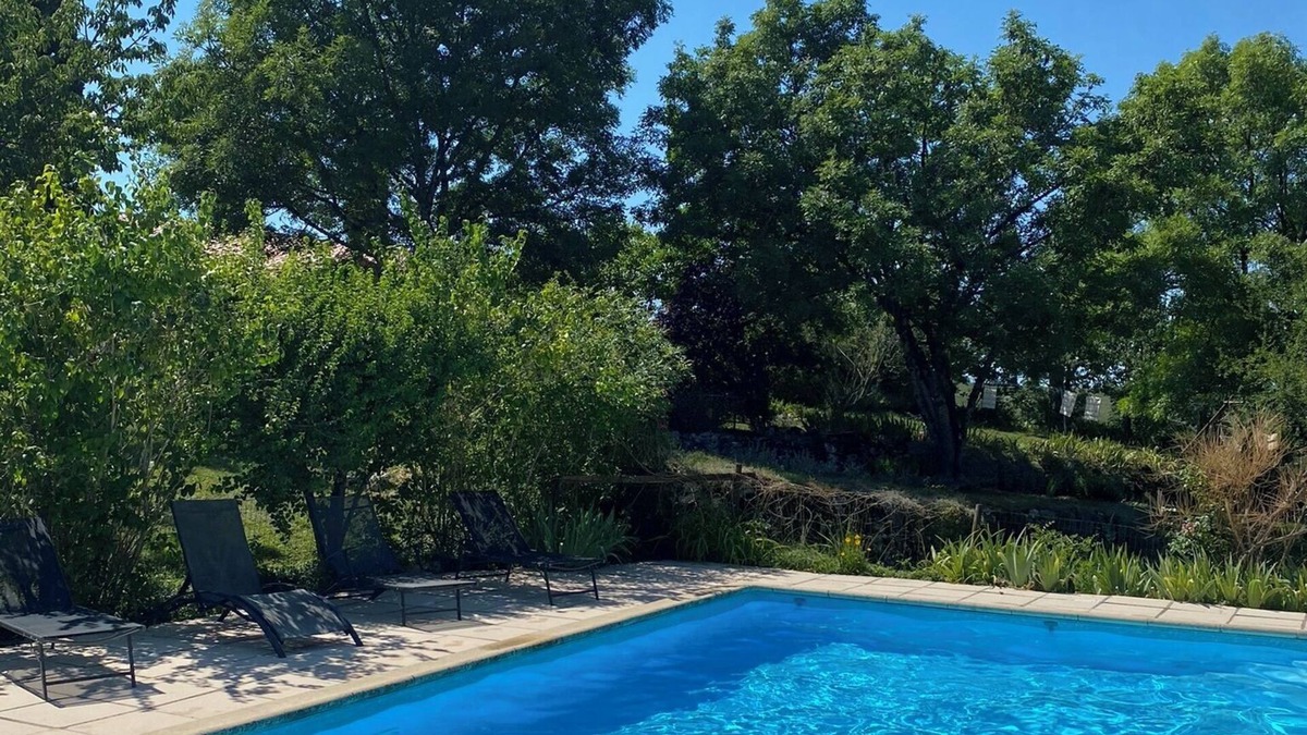Bagat-en-Quercy House | Comfortable house in the heart of the Quercy region, with swimming pool, pets welcome.