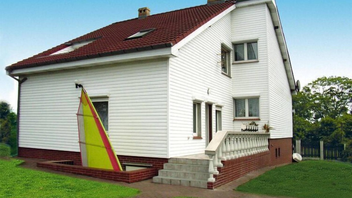 Insko House | Comfortable house by the lake, Insko
