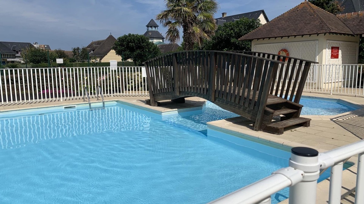 Port Guillaume House | Comfortable house ideally located 50 m from the pool and 300 m from the beach
