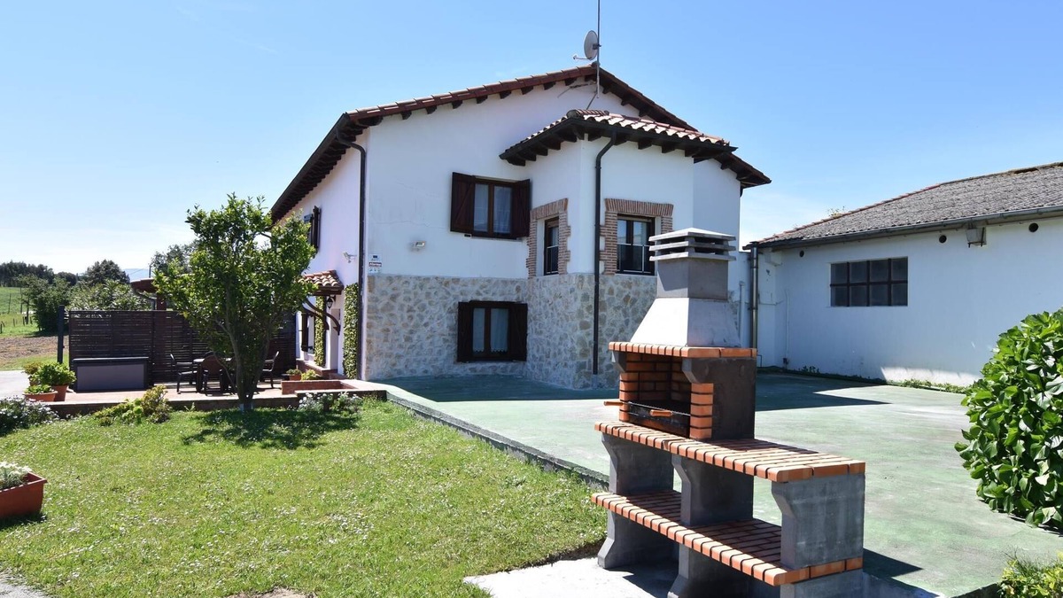 Ribamontan al Mar Cottage | Comfortable house in natural location and close to the beach