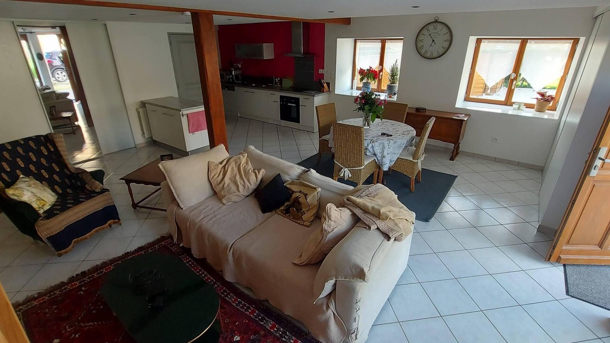 Verdelais House | Comfortable house with view on the vineyard slopes. Large living room of 50 m2