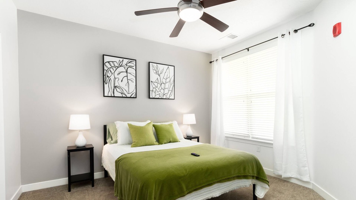 Draper Apartment | Comfortable Modern Apt. W/ Hot Tub and Gym