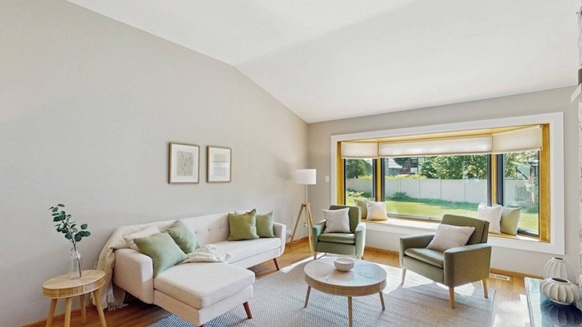 Naperville House | Comfortable Naperville Escape – Close to Downtown & Train!