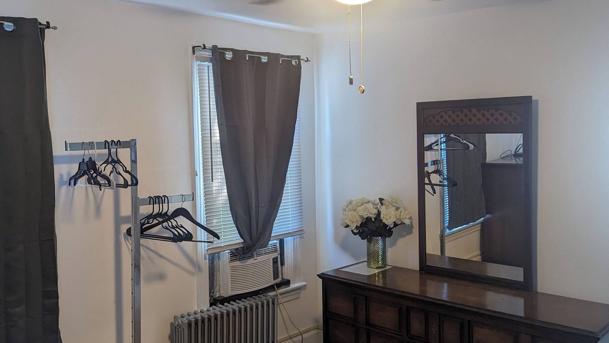 Enola Apartment | Comfortable one-bedroom unit with private parking