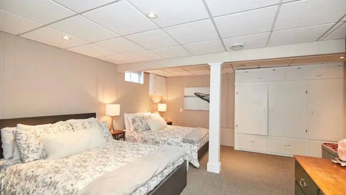 Welland House | Comfortable Private Room for 2.
