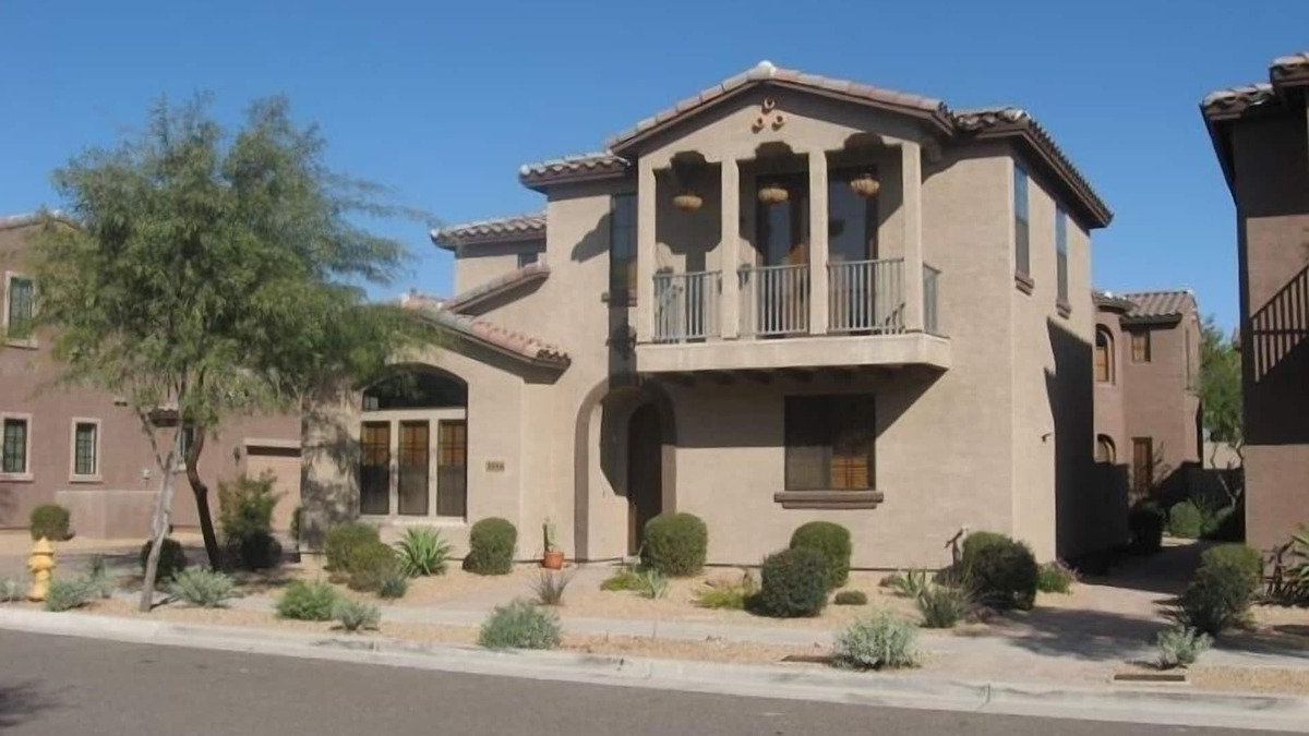 Sonoran Foothills House | Comfortable, Quiet, Gated Family Home, 2 Pools, 2 TVs/Bluray, Internet, Coal BBQ