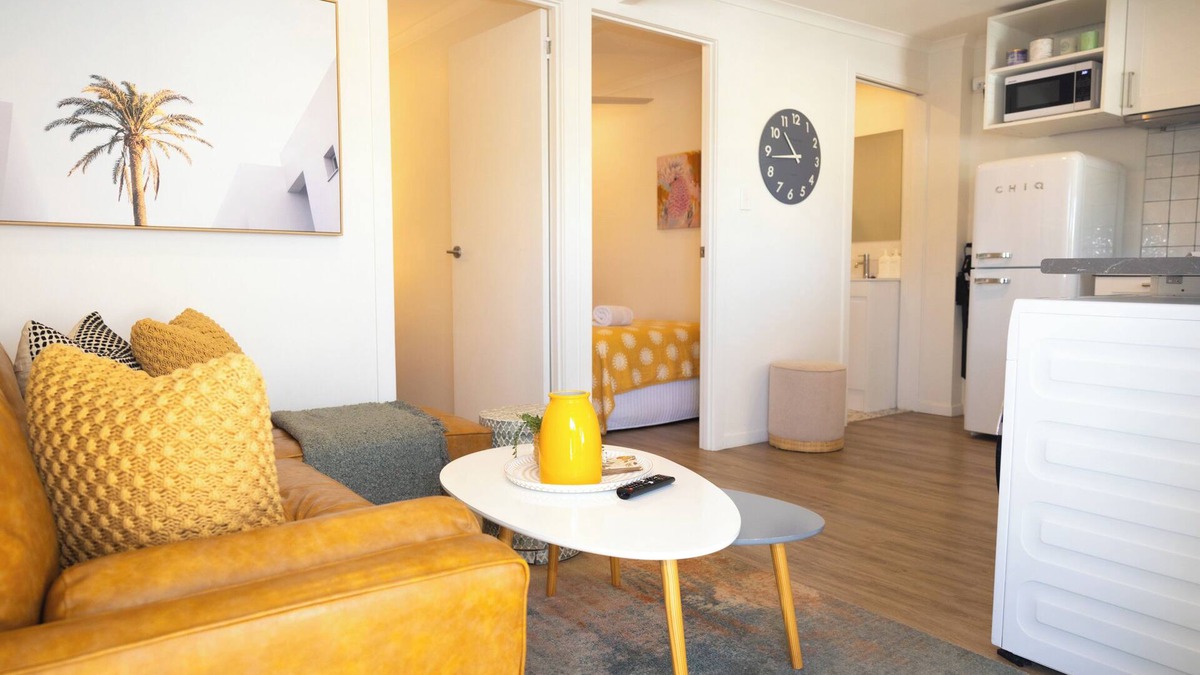Scarborough Villa | Comfortable Seaside Studio & Courtyard