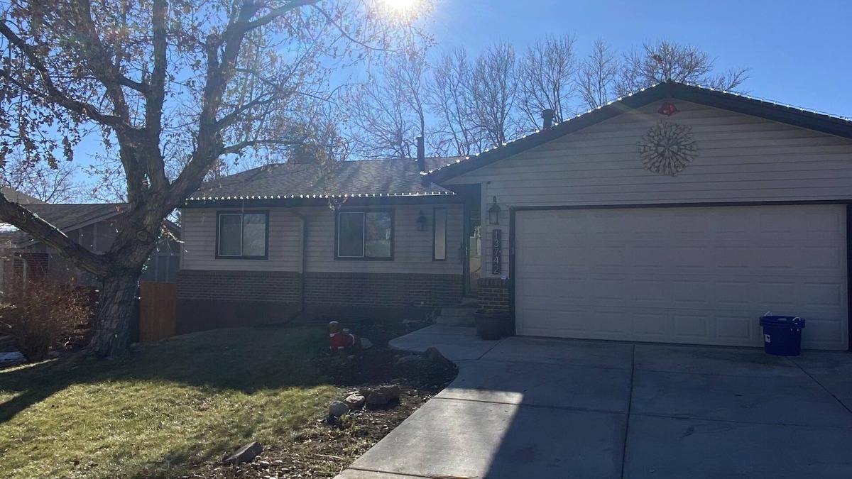 Green Mountain House | Comfortable Spacious 3 bedroom home
