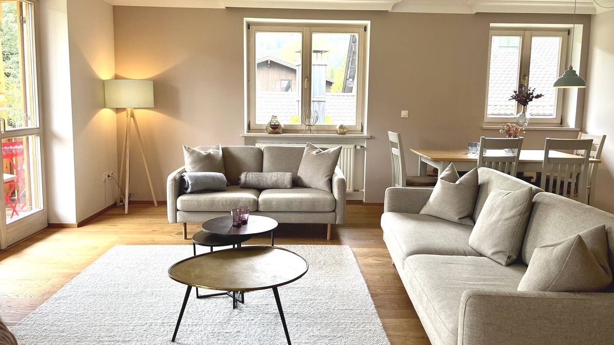 Neuhaus Condo | comfortable, spacious, with a view of the countryside, sauna & free parking space