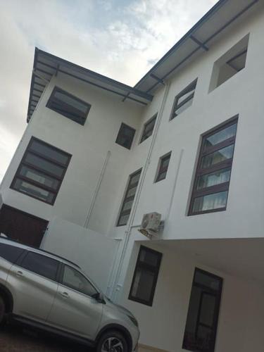 Kaduwela Apartment | Comfortable Stay in Colombo