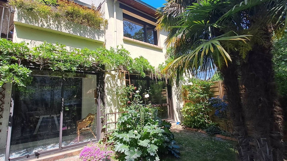 Draveil House | Comfortable stay near the Olympic sites. 8 persons.
