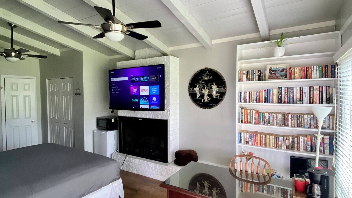 Moses Lake Apartment | Comfortable studio just 3 minutes drive to downtown Moses Lake