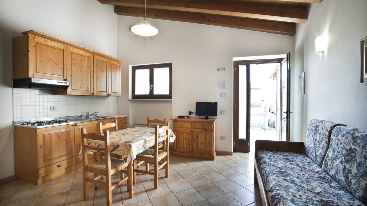 Salionze Apartment | comfortable studio near Lake Garda