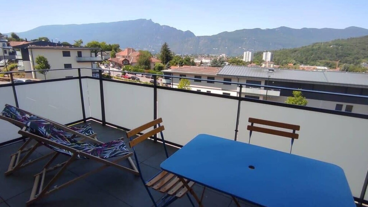 Aix-les-Bains Apartment | Comfortable T3 with terrace and garage!
