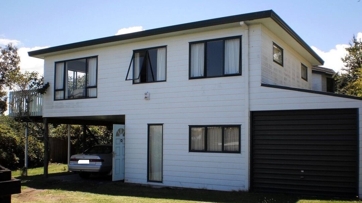 Waipahihi House | Comfortable Taupo Bach