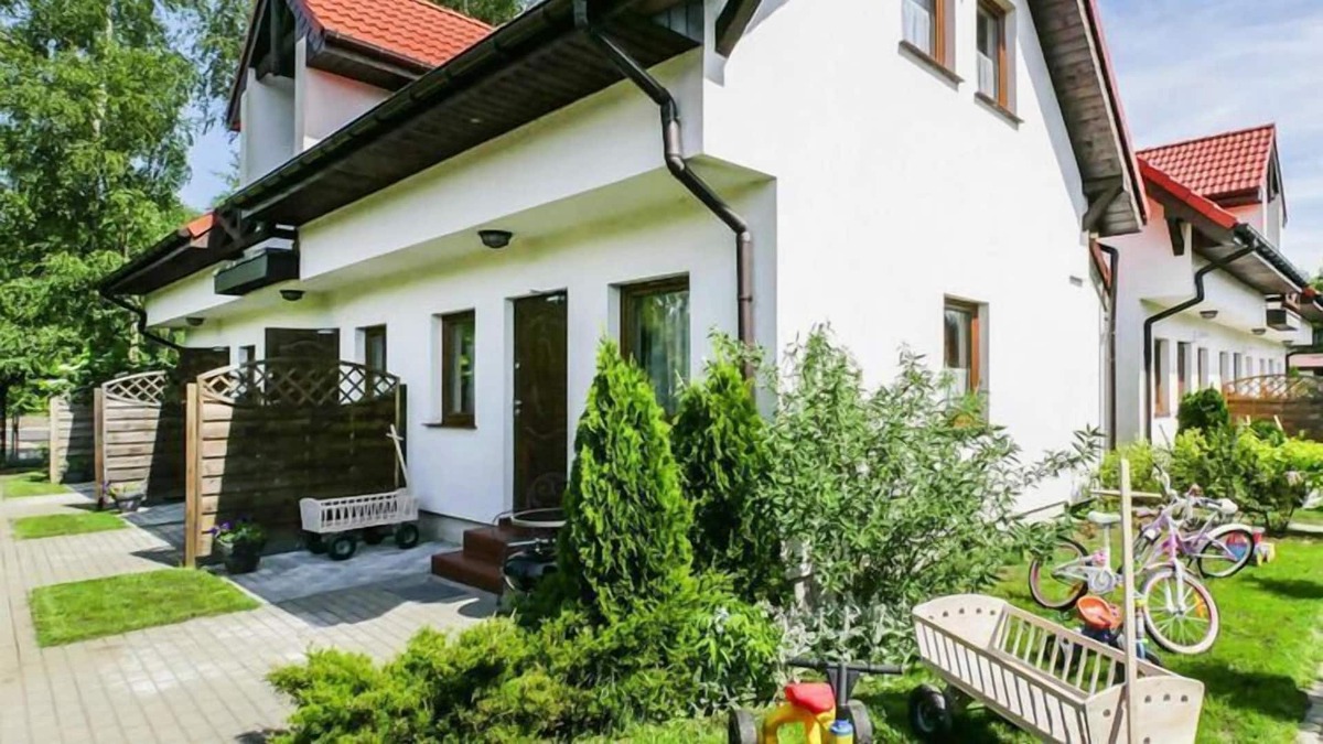 Dabki House | Comfortable, two-story holiday homes, Bobolin