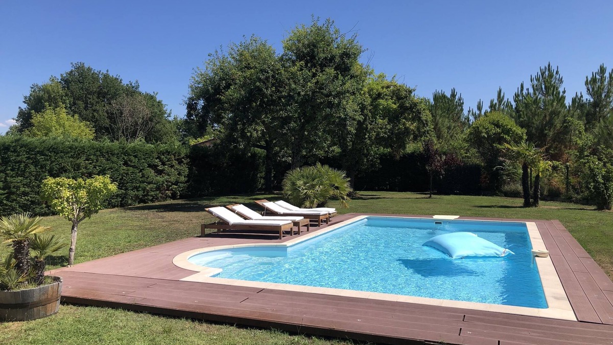 Sanguinet Villa | Comfortable villa with pool 200m from the lake, near the ocean