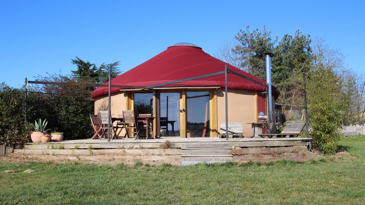 Argentonnay House | Comfortable yurt on the edge of the valley.