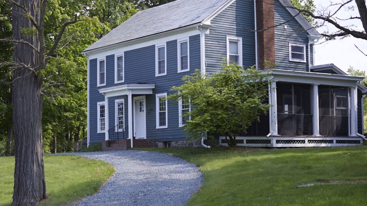 Buskirk House | Comfortably spacious modern 1840s farm house.
