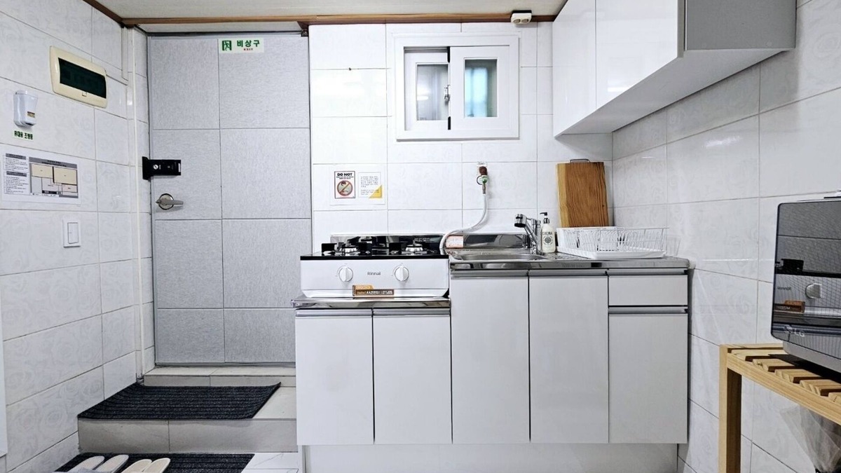 Hwayang-dong Apartment | Comfy 2-bedroom house with highspeed internet WIF in delightful Seoul City