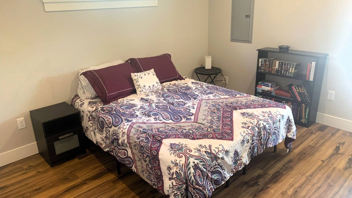 Springfield House | Comfy 2b/1ba minutes from Eugene! Pets Welcome.