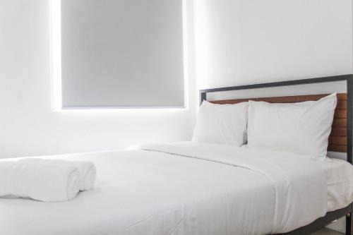 Jatinegara Apartment | Comfy 2BR Apartment Bassura City near Shopping Mall By Travelio