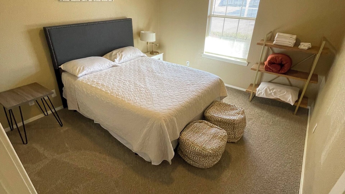 South Tulsa House | Comfy 3-bedroom house in South Tulsa near Cedar Ridge & Bixby
