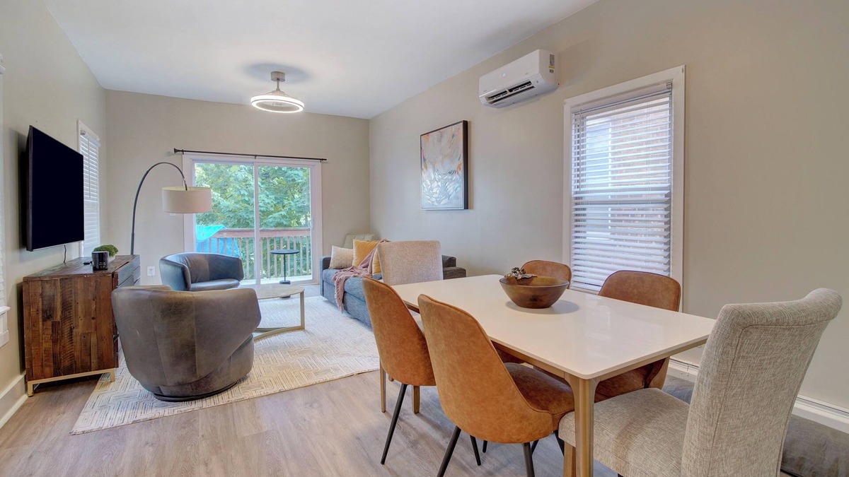 McGinley Square Apartment | Comfy 3 BR Retreat: mins to NYC - 3 nt min/inquire