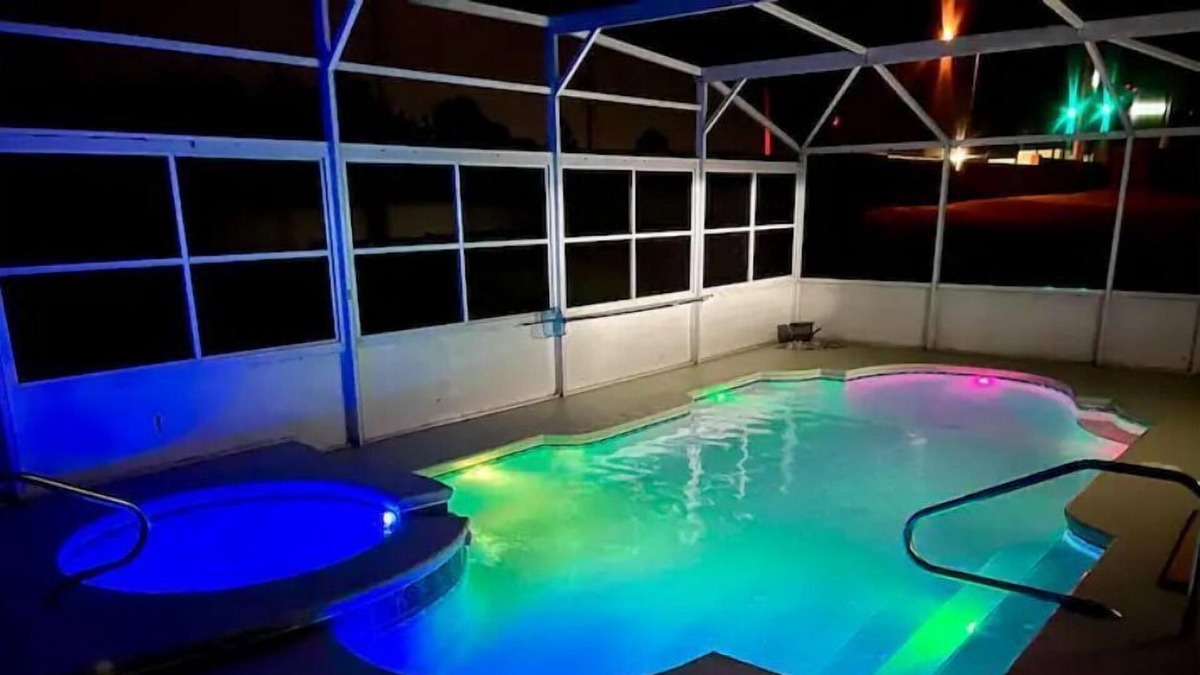 Clermont House | Comfy 4BR Near Disney Hottub/Pool