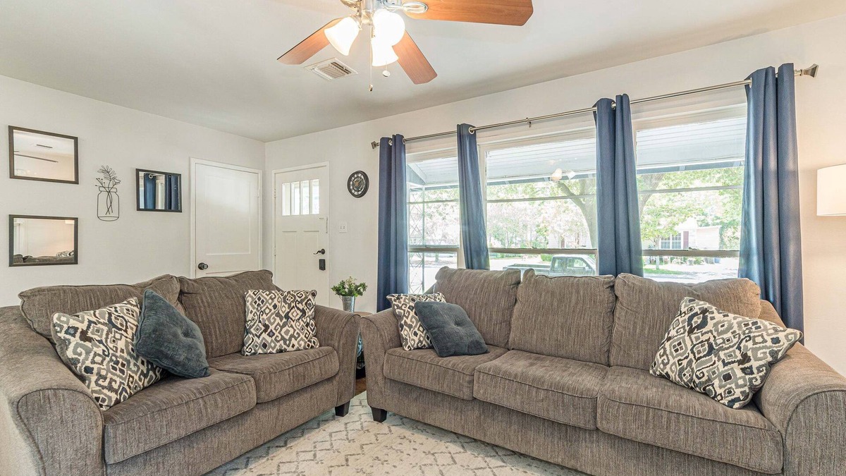 Schertz House | Comfy 4BR - The "Aero" in Schertz