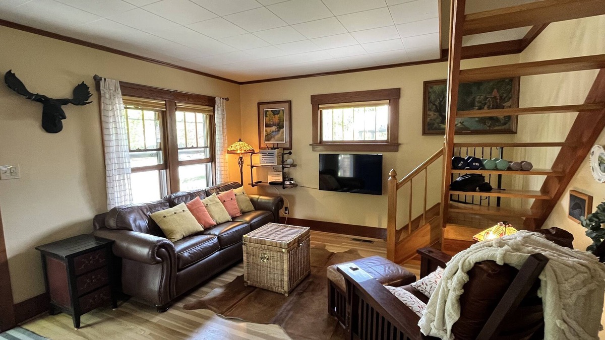 University District House | Comfy and Idyllic 1920s Missoula Bungalow in the historic Slants Neighborhood