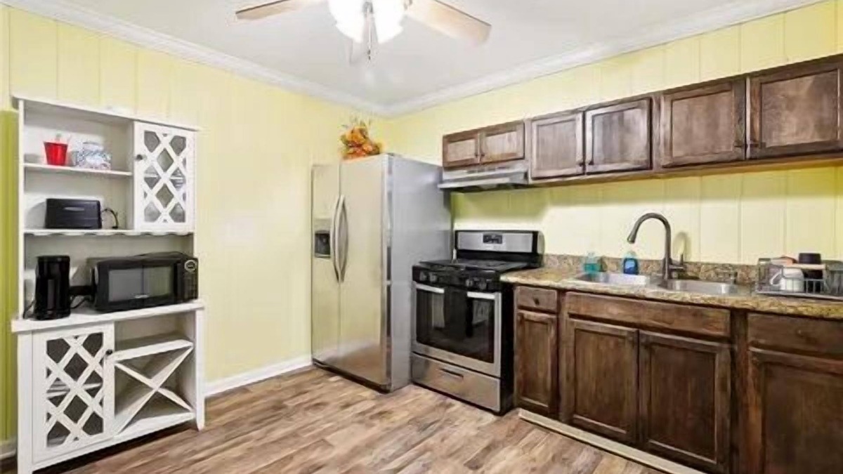 Treme Condo | Comfy and Safe 2-bedroom condo in New Orleans - 1 block walk to French Quarter