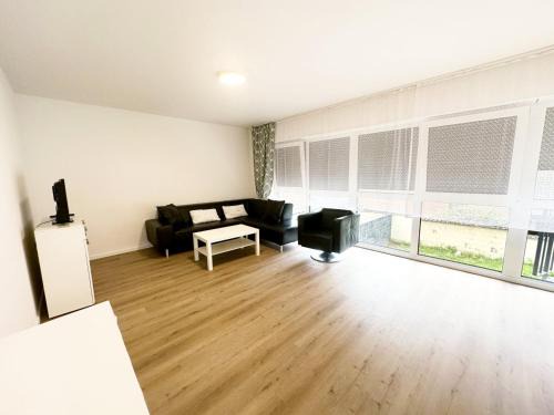 Sankt Augustin Apartment | Comfy Apartment in Sankt Augustin