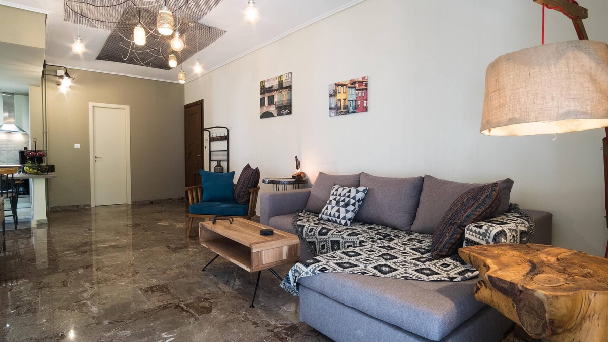 Athens Apartment | Comfy Apartment of 104 m² near metro!