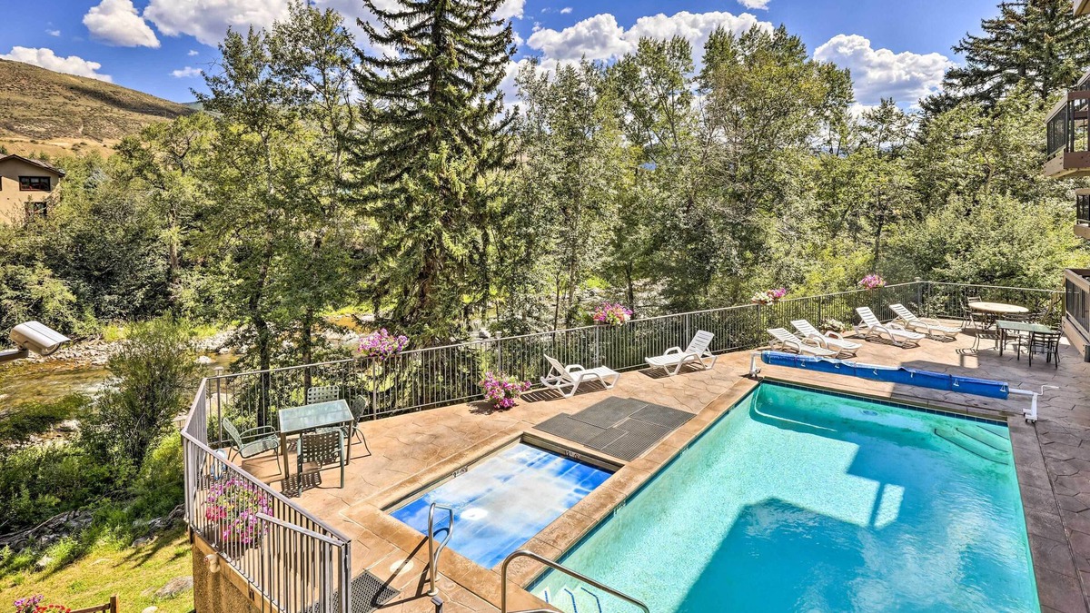 Eagle-Vail Condo | Comfy Avon Condo w/Pool + Eagle River Views!