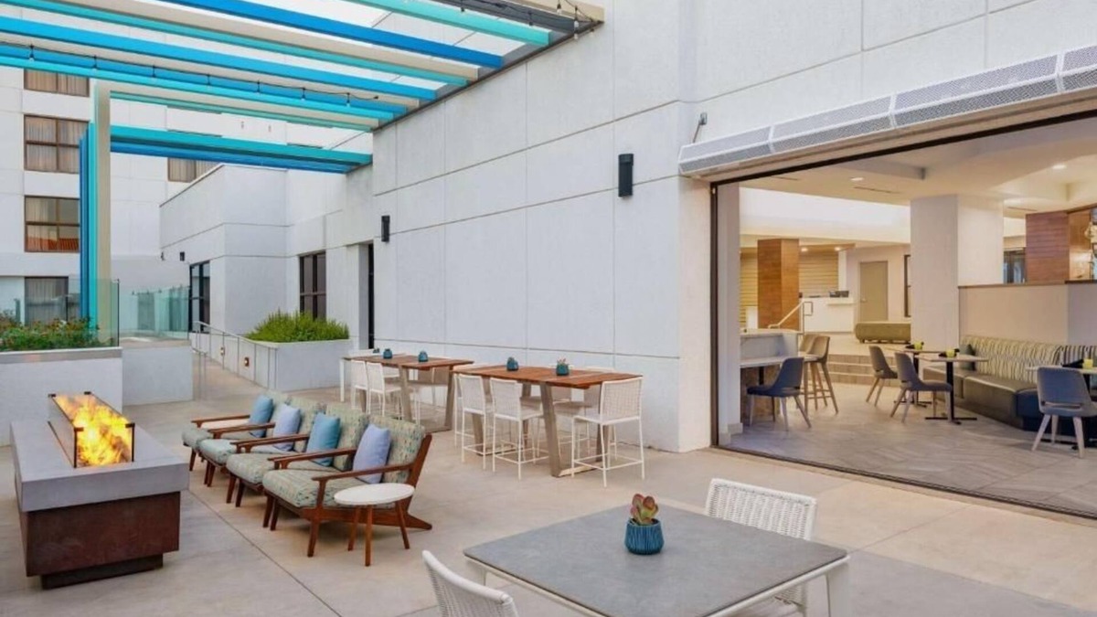 Chandler Hotel | Comfy Base Near Chandler’s Dining District, I-10 & South Mountain - 2 Units
