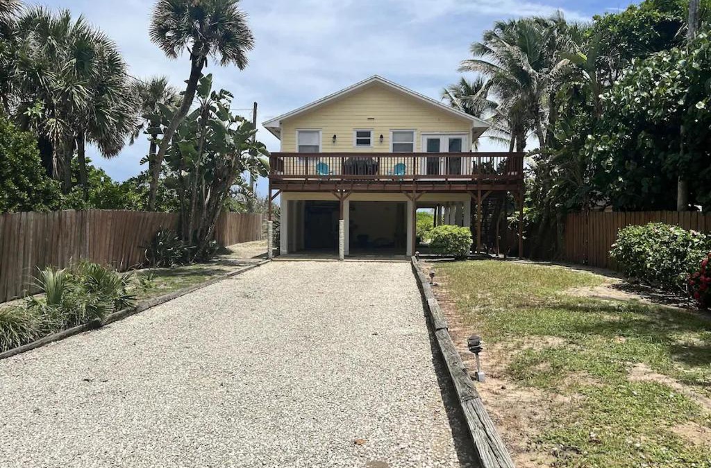 Ambersand Beach House | Comfy Beach House on Vero Beach